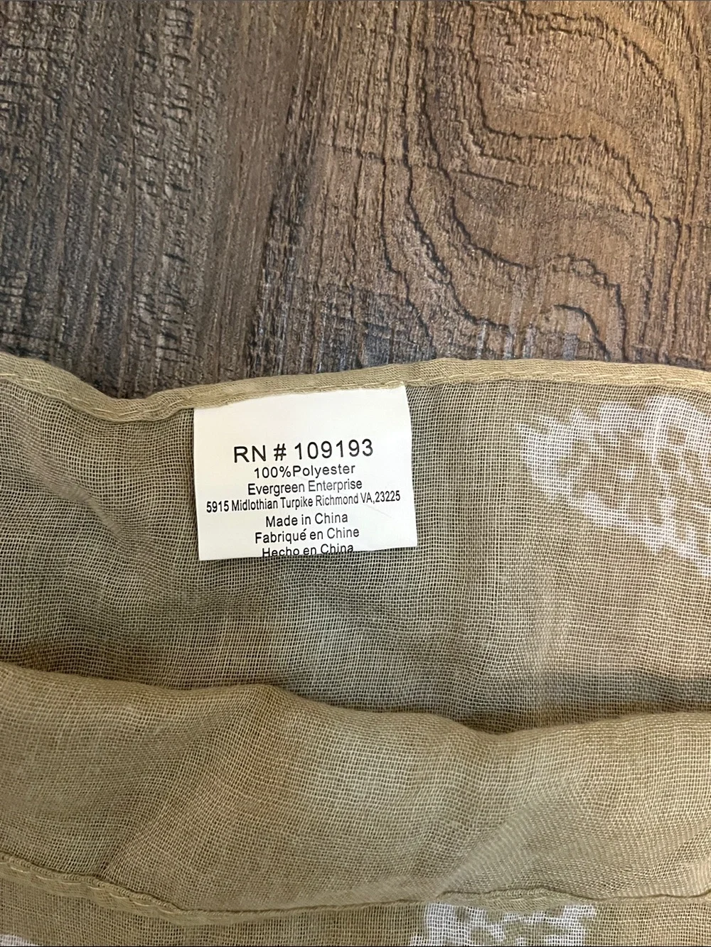 NWOT Lightweight Starfish Beach Infinity Scarf